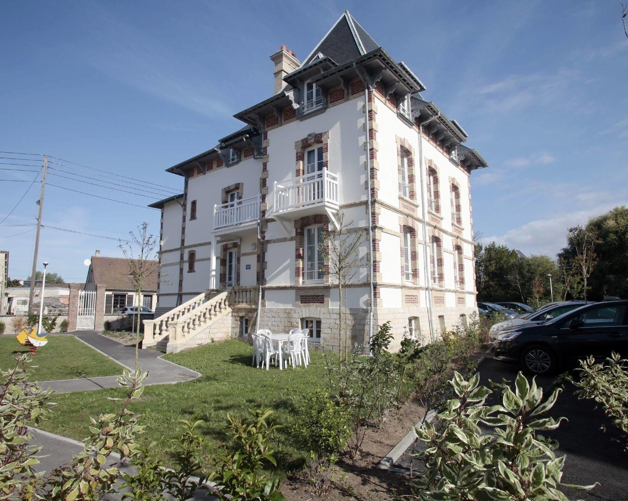 Aparthotel Odalys Le Domaine Des Dunettes 3*